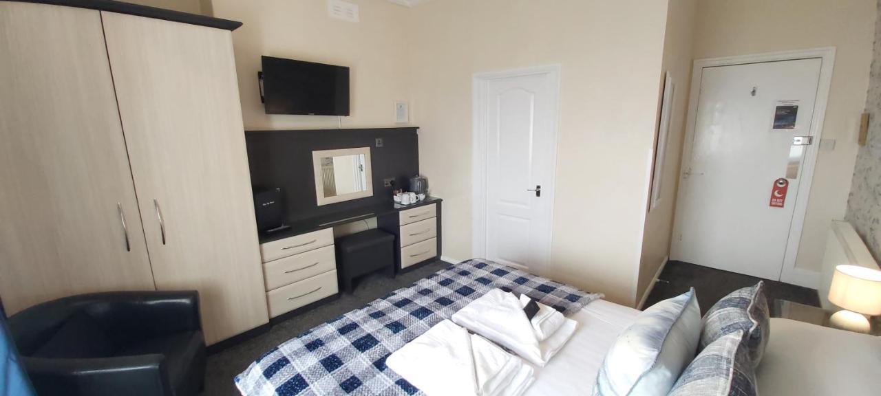 Hen Dy Bed & Breakfast Llandudno Exterior photo