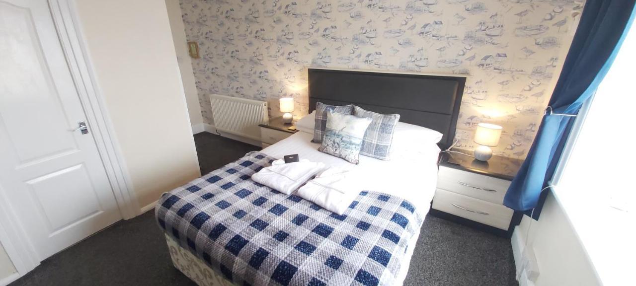 Hen Dy Bed & Breakfast Llandudno Exterior photo