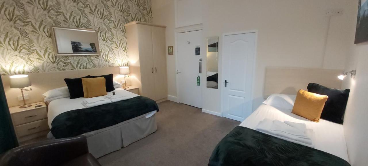 Hen Dy Bed & Breakfast Llandudno Exterior photo