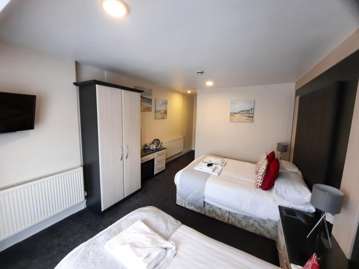 Hen Dy Bed & Breakfast Llandudno Exterior photo