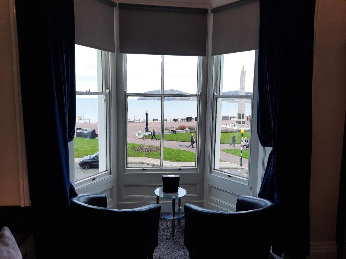 Hen Dy Bed & Breakfast Llandudno Exterior photo