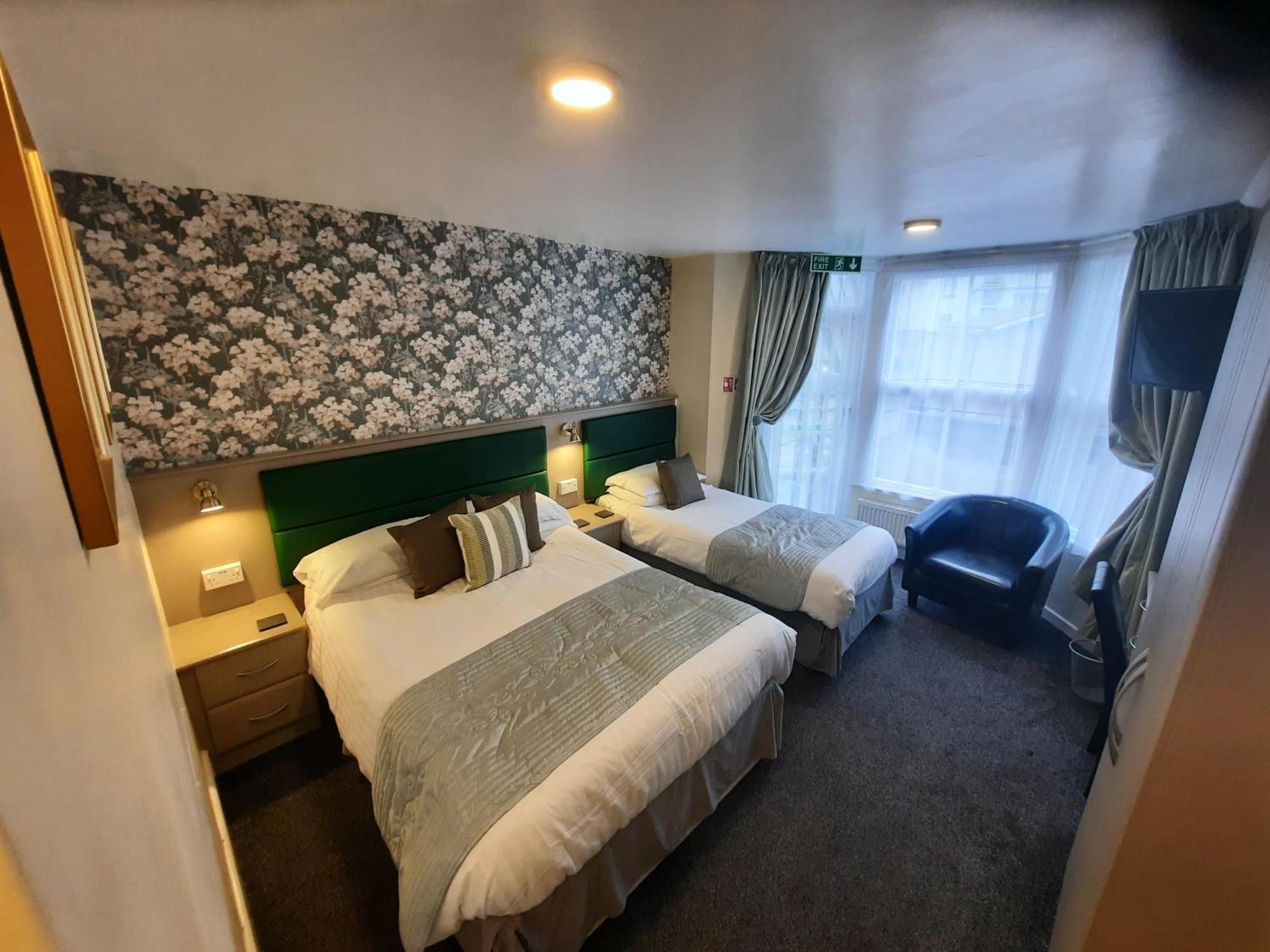 Hen Dy Bed & Breakfast Llandudno Exterior photo