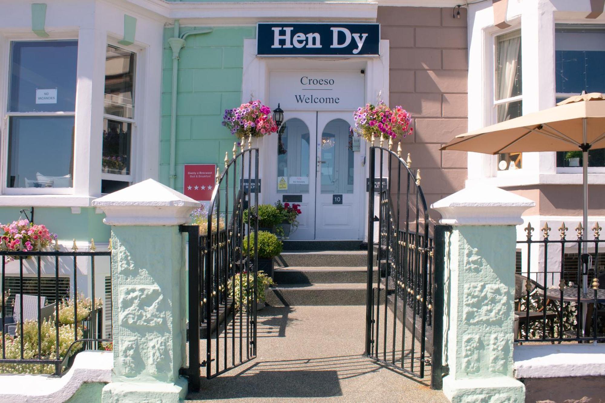 Hen Dy Bed & Breakfast Llandudno Exterior photo