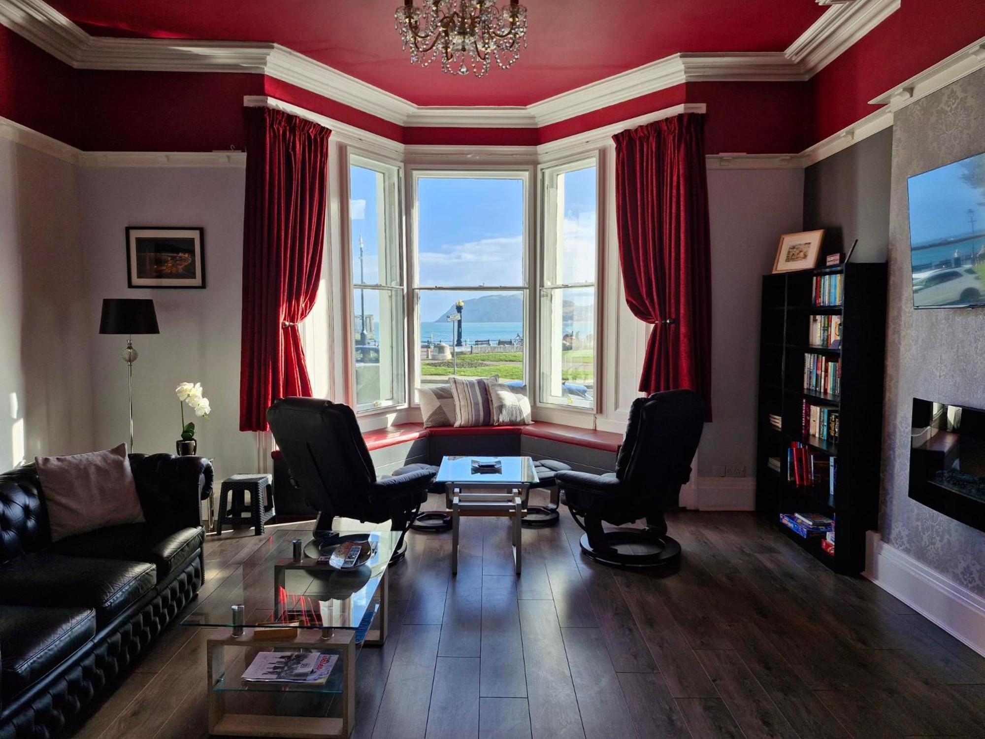 Hen Dy Bed & Breakfast Llandudno Exterior photo