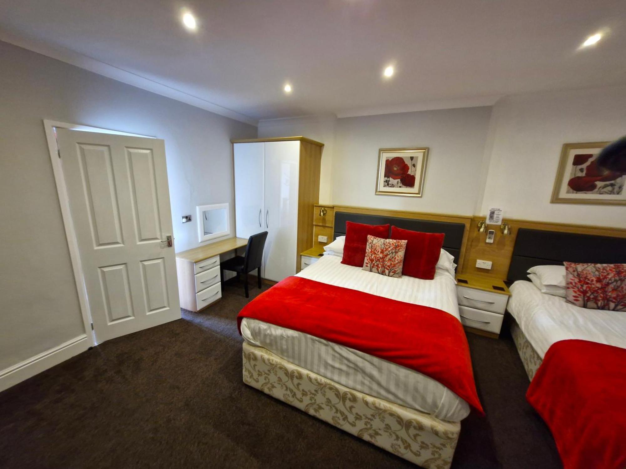 Hen Dy Bed & Breakfast Llandudno Exterior photo