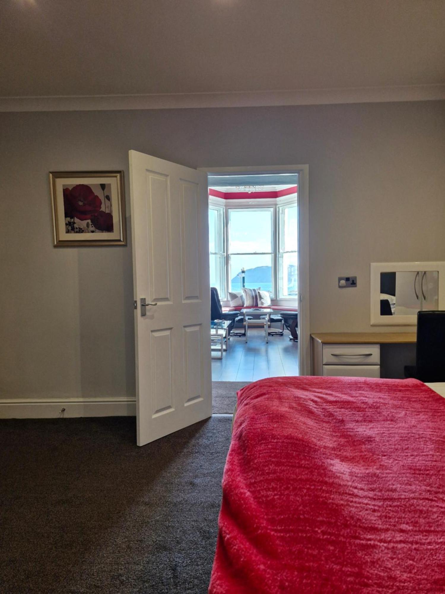 Hen Dy Bed & Breakfast Llandudno Exterior photo