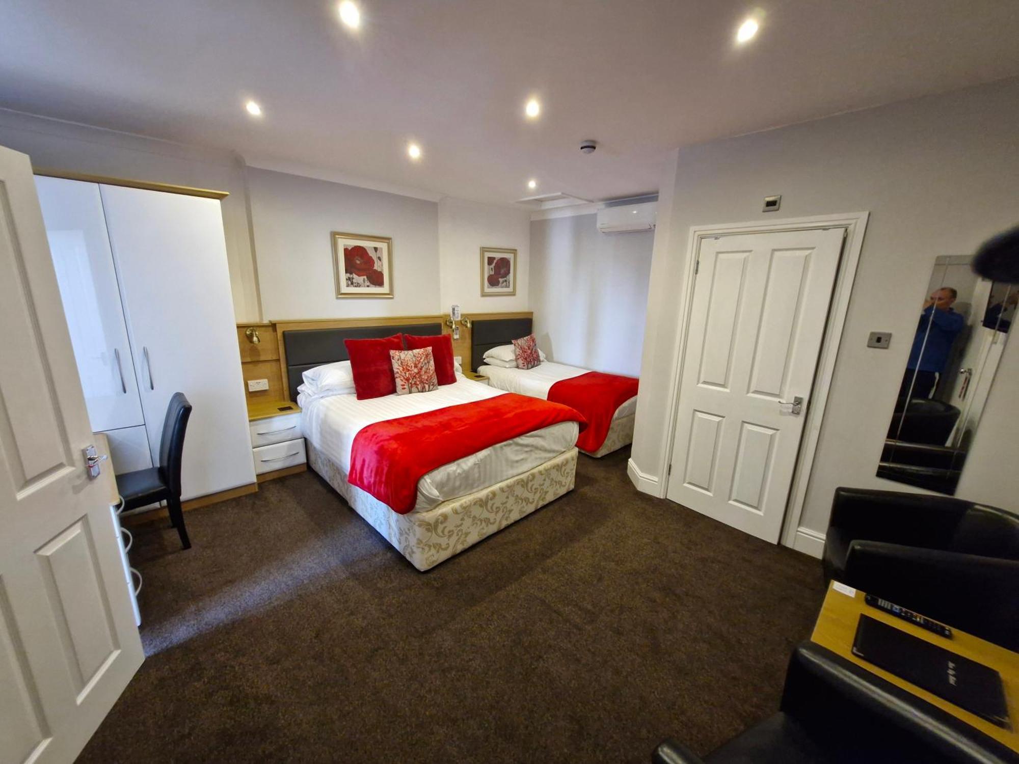 Hen Dy Bed & Breakfast Llandudno Exterior photo