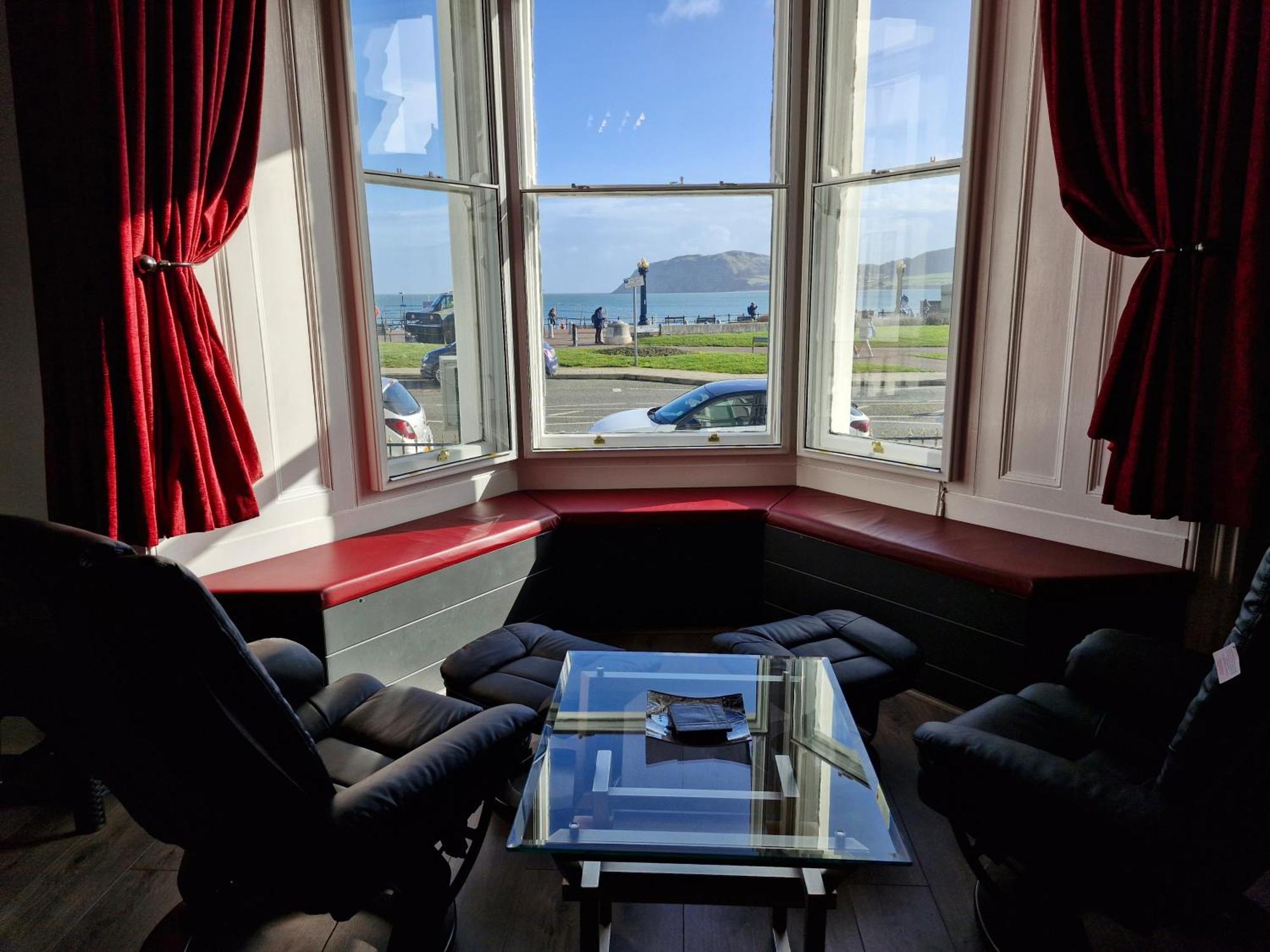 Hen Dy Bed & Breakfast Llandudno Exterior photo